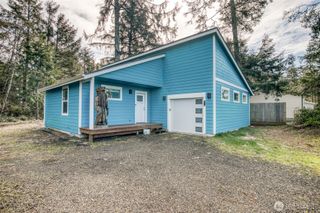 616 Sunset Avenue NE, Ocean Shores, WA 98569