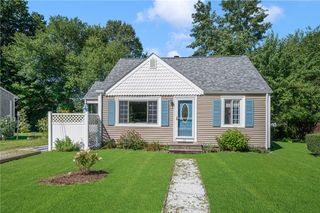 52 TwinLeaf Trail, Narragansett, RI 02874