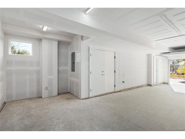 1682 Tabor St, Lakewood, CO 80215