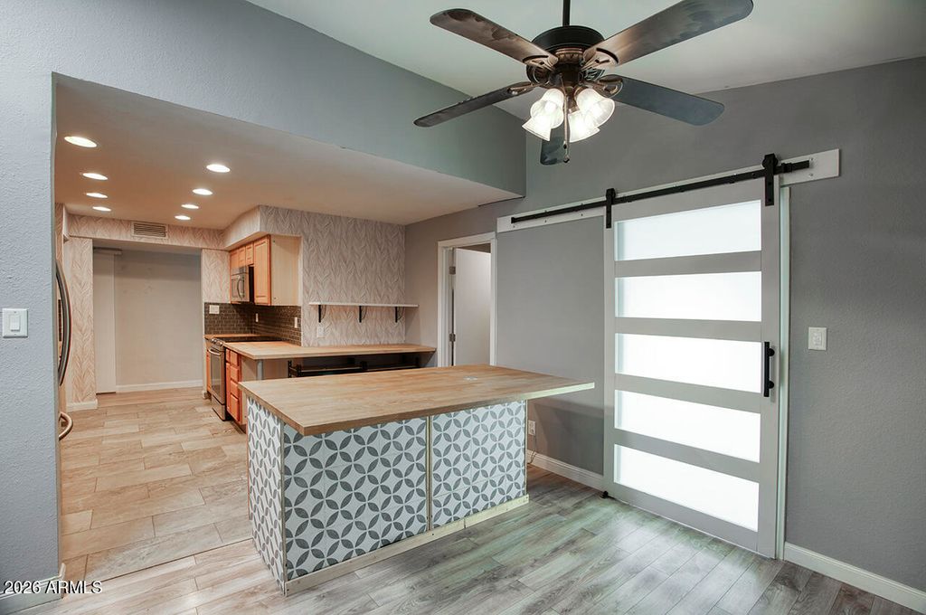 Image 12 of property listing at 1548 W Jacinto Avenue, Mesa, AZ 85202