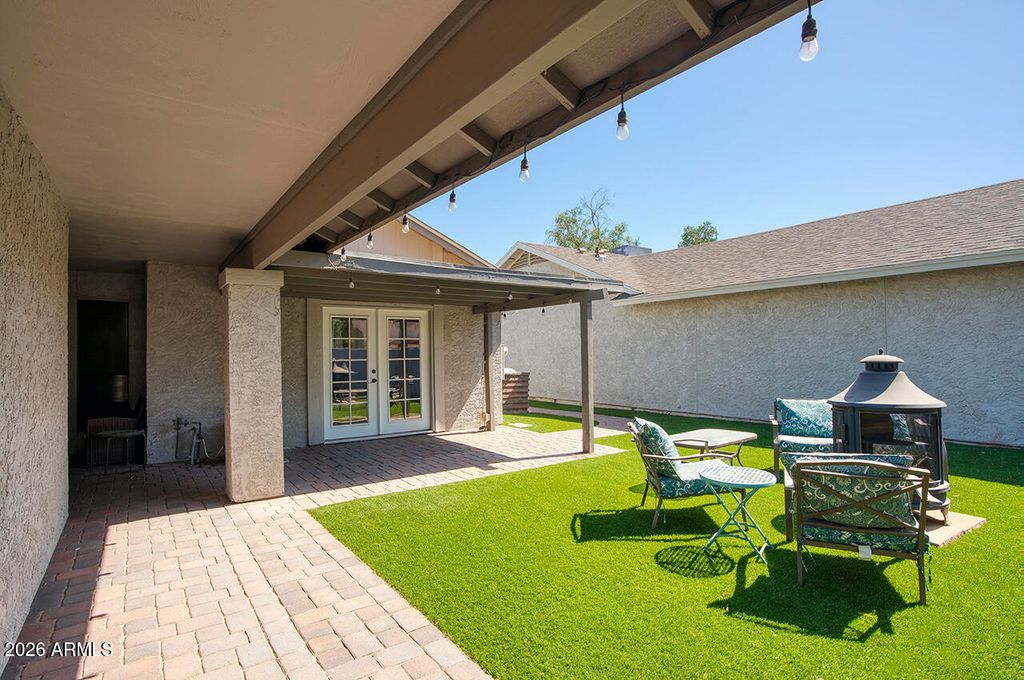 Image 2 of property listing at 1548 W Jacinto Avenue, Mesa, AZ 85202