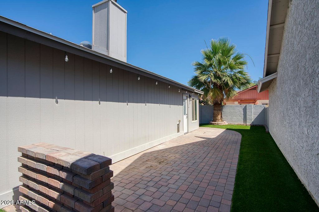 Image 22 of property listing at 1548 W Jacinto Avenue, Mesa, AZ 85202