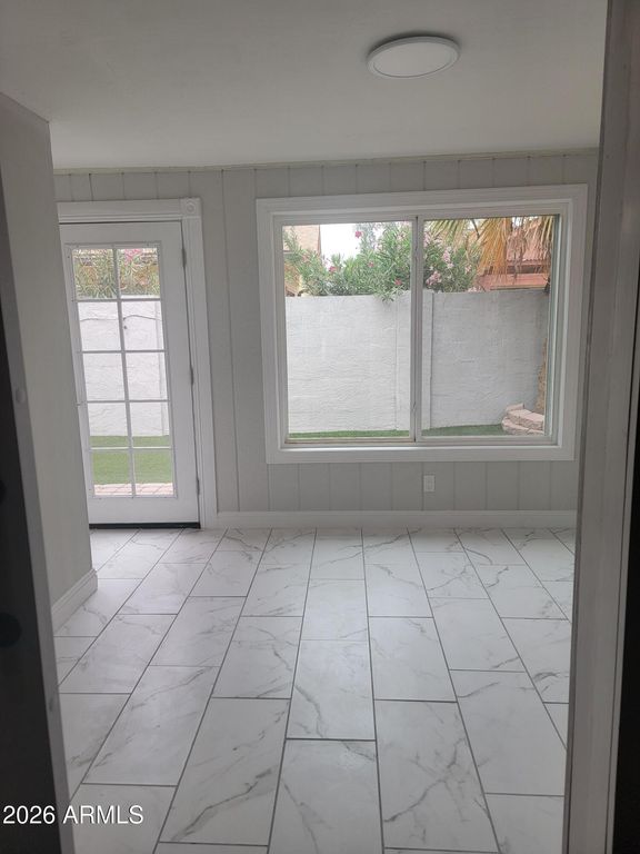 Image 27 of property listing at 1548 W Jacinto Avenue, Mesa, AZ 85202