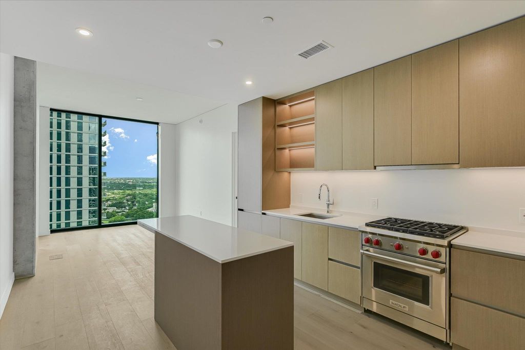610 Davis ST 2904, Austin, TX 78701