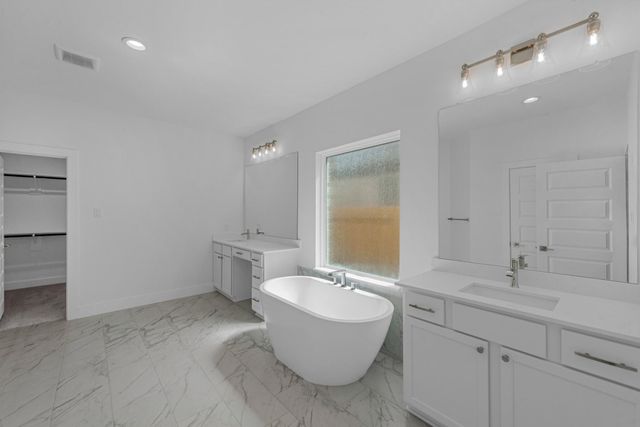 2104 Golden Spruce Lane, Conroe, TX 77301