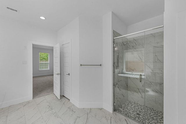 2104 Golden Spruce Lane, Conroe, TX 77301