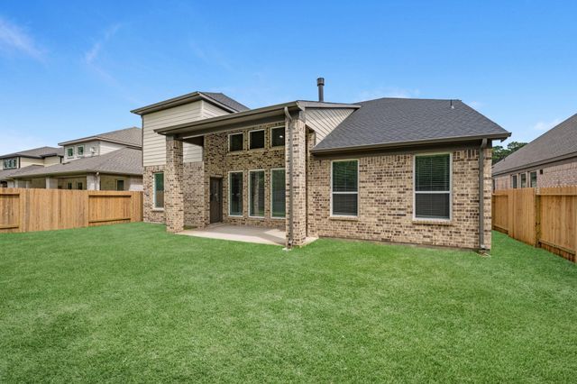 2104 Golden Spruce Lane, Conroe, TX 77301