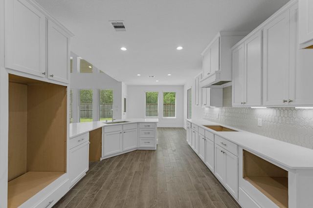 2104 Golden Spruce Lane, Conroe, TX 77301