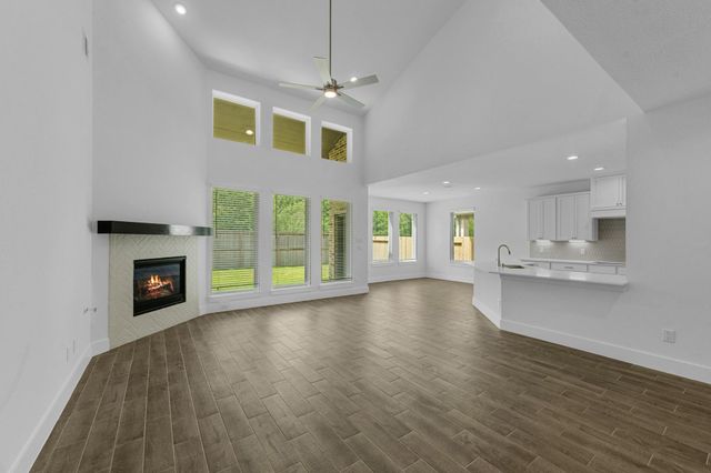 2104 Golden Spruce Lane, Conroe, TX 77301