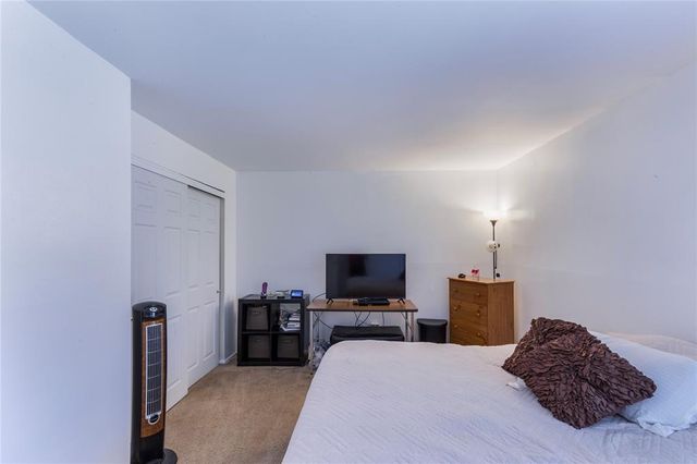 6691 Parker Road A, Florissant, MO 63033