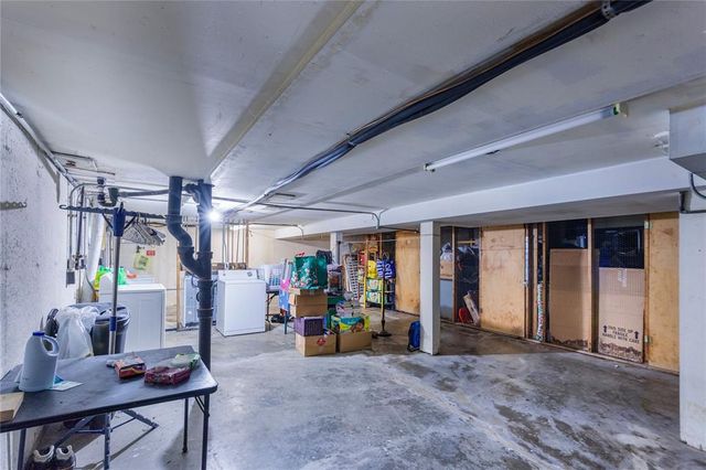 6691 Parker Road A, Florissant, MO 63033