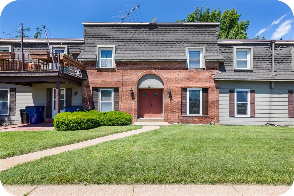 6691 Parker Road A, Florissant, MO 63033