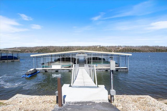 365 OSAGE HERITAGE CIR 2C, Linn Creek, MO 65052