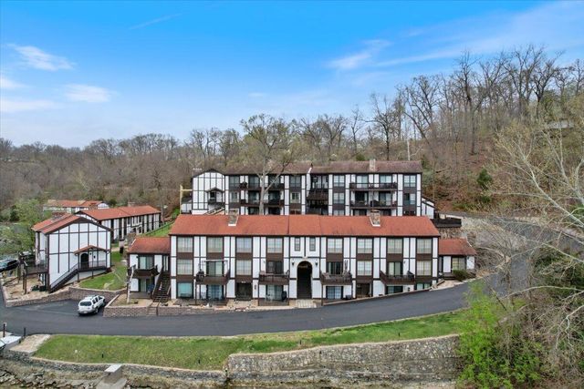 365 OSAGE HERITAGE CIR 2C, Linn Creek, MO 65052