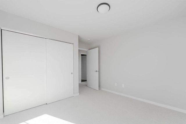 1080 W 20TH AVENUE, Oshkosh, WI 54902