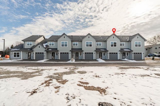 1080 W 20TH AVENUE, Oshkosh, WI 54902