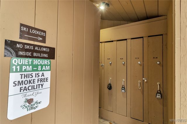 E 102 Snowpine Village 5915, Great Valley, NY 14741