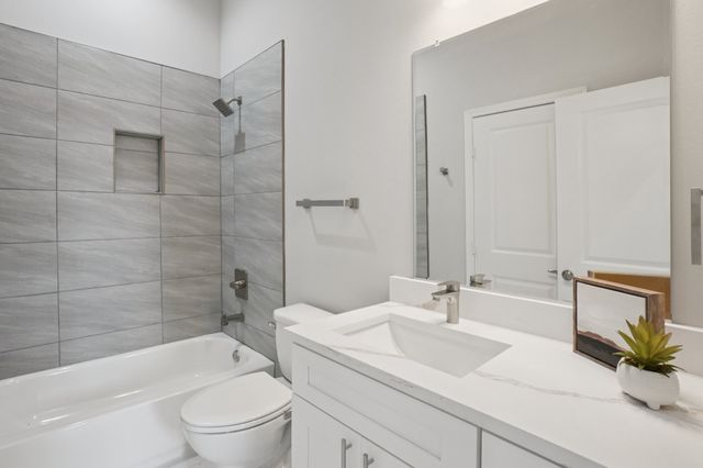 4535 W Lake Highlands Drive, The Colony, TX 75056
