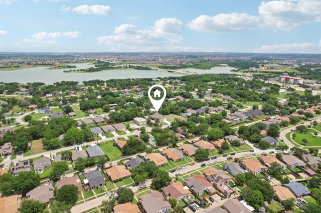 4535 W Lake Highlands Drive, The Colony, TX 75056