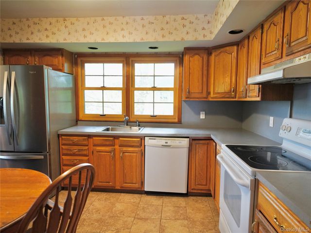 9 John Street, Bethpage, NY 11714