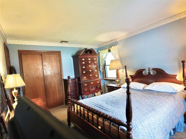 9 John Street, Bethpage, NY 11714