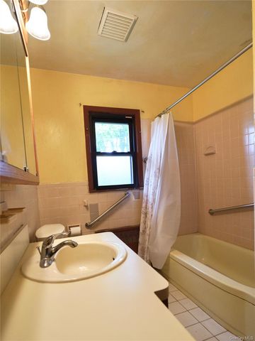 9 John Street, Bethpage, NY 11714