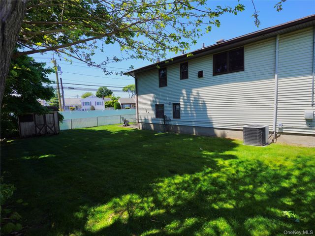9 John Street, Bethpage, NY 11714