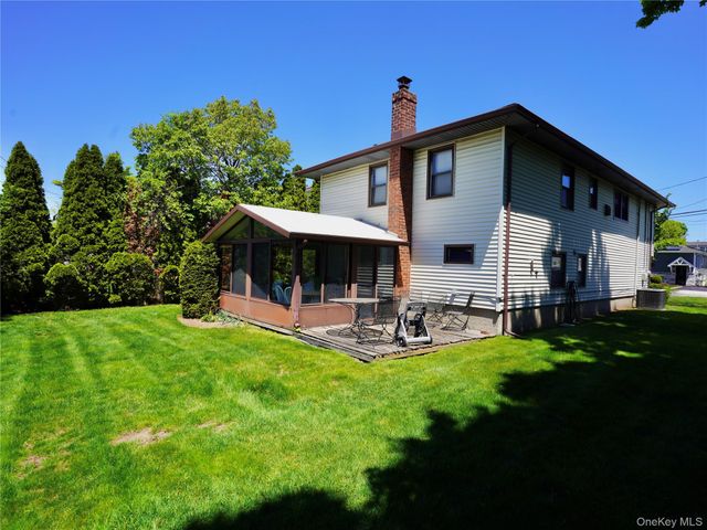 9 John Street, Bethpage, NY 11714