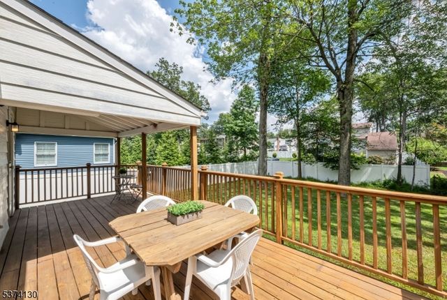 44 Hillcrest Dr, Wayne Twp., NJ 07470