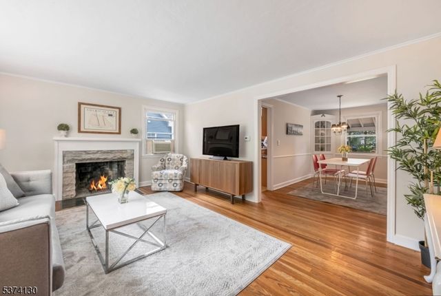 44 Hillcrest Dr, Wayne Twp., NJ 07470
