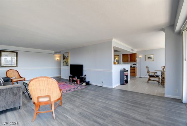 3111 Bel Air Drive 5H, Las Vegas, NV 89109