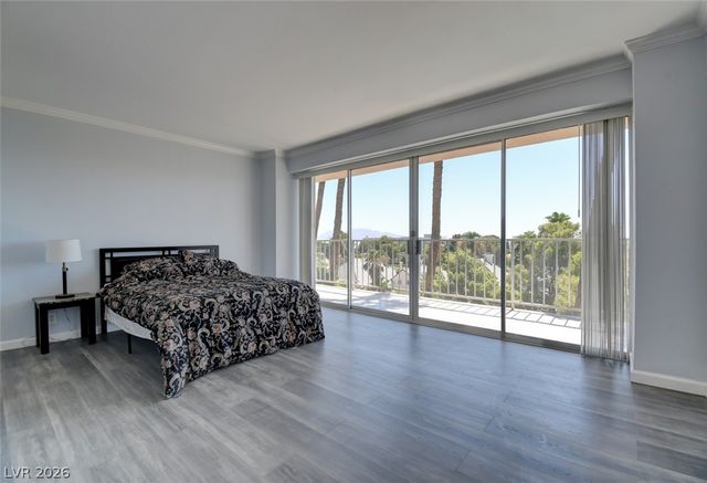 3111 Bel Air Drive 5H, Las Vegas, NV 89109