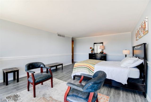 3111 Bel Air Drive 5H, Las Vegas, NV 89109