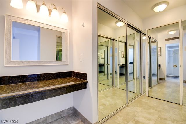 3111 Bel Air Drive 5H, Las Vegas, NV 89109