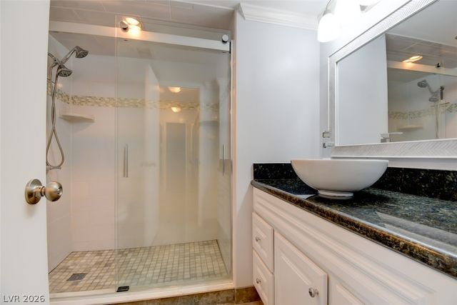 3111 Bel Air Drive 5H, Las Vegas, NV 89109