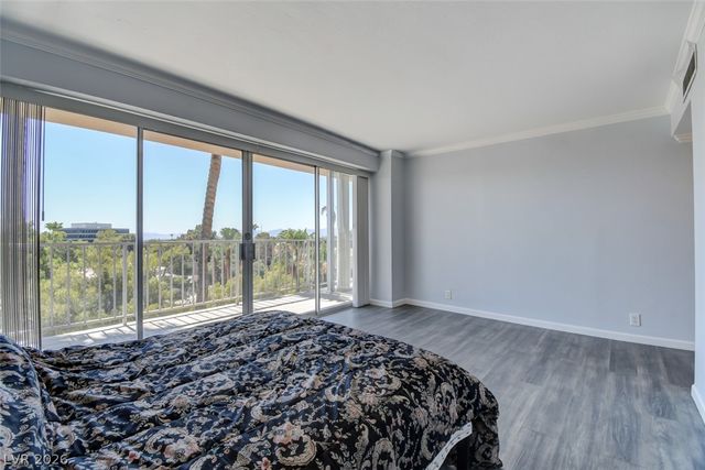3111 Bel Air Drive 5H, Las Vegas, NV 89109