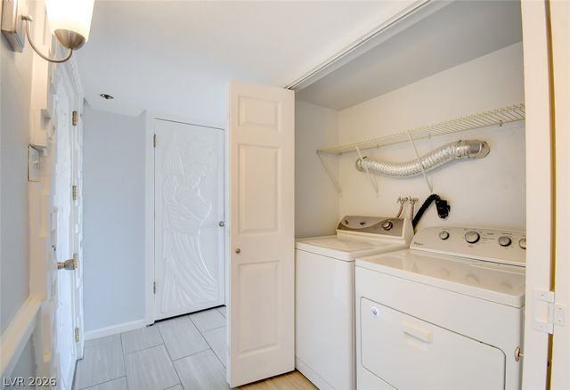 3111 Bel Air Drive 5H, Las Vegas, NV 89109