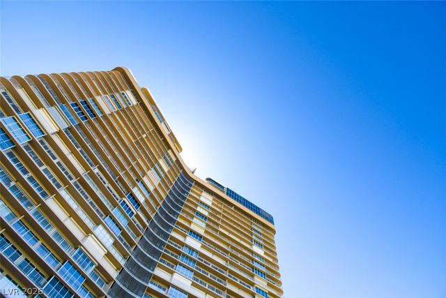 3111 Bel Air Drive 5H, Las Vegas, NV 89109