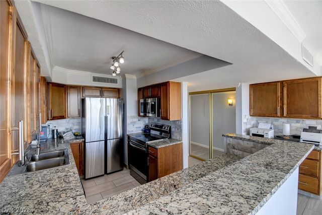 3111 Bel Air Drive 5H, Las Vegas, NV 89109