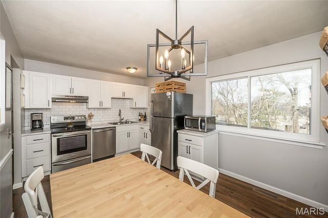 1027 Beso Court, Fenton, MO 63026