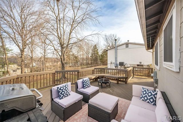 1027 Beso Court, Fenton, MO 63026