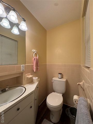 54 County Road 560, Poplar Bluff, MO 63901