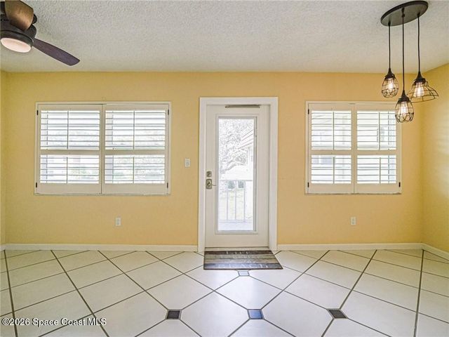 11 Vista Palm Lane 203, Vero Beach, FL 32962