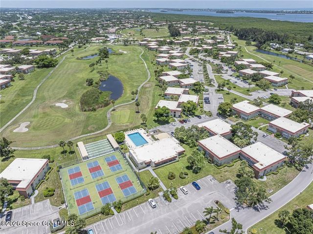11 Vista Palm Lane 203, Vero Beach, FL 32962