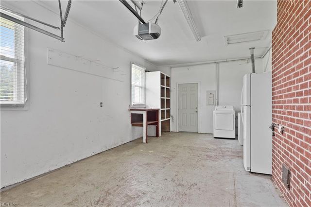 101 Barcroft DR, Smithfield, VA 23430