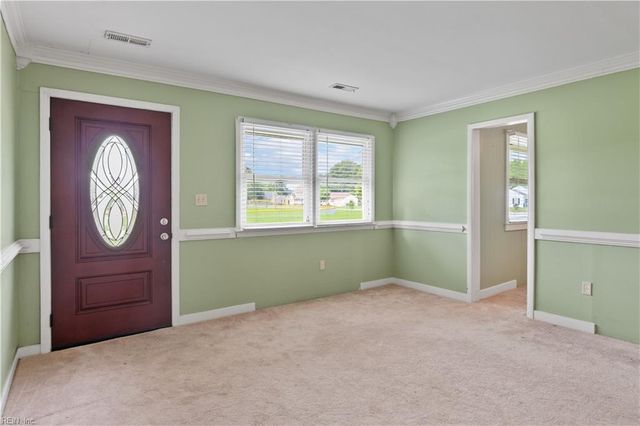 101 Barcroft DR, Smithfield, VA 23430