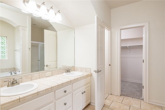 3462 Earnhardt Drive, Fayetteville, AR 72704