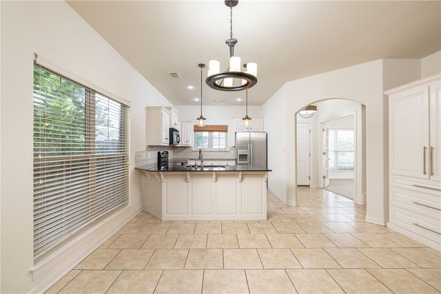 3462 Earnhardt Drive, Fayetteville, AR 72704