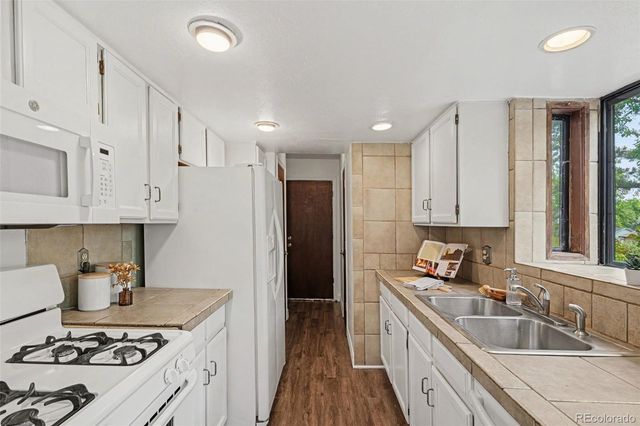 5736 S Pierson Street, Littleton, CO 80127