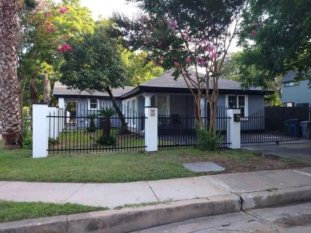 1915 Canterbury ST, Austin, TX 78702
